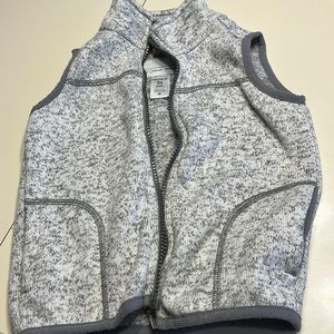 Boys 3T sweater vest with pockets and zipper